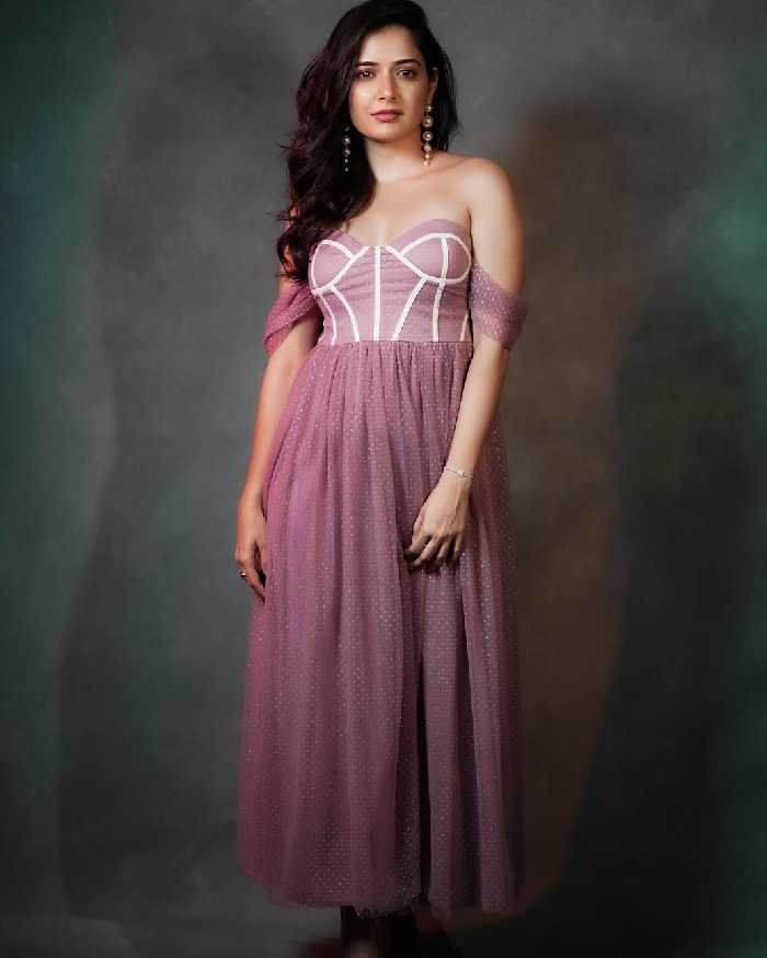 ashika ranganath 11